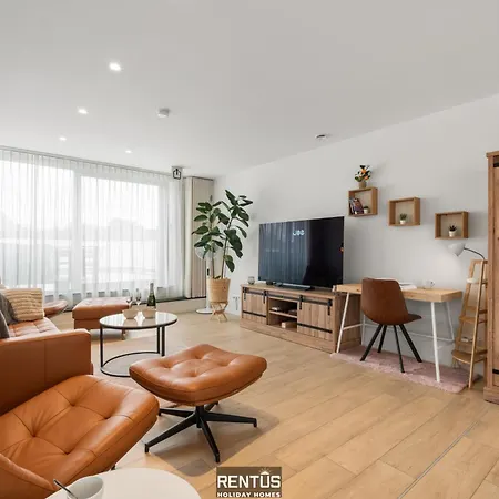 Haven Park - Stylish Family In