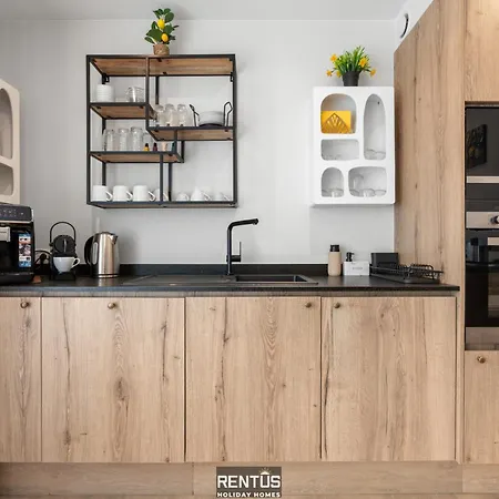 Haven Park - Stylish Family In